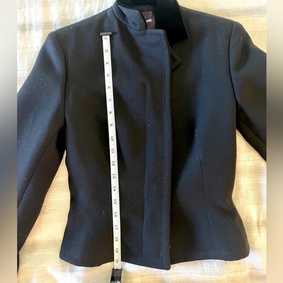 Vintage Ralph Lauren Purple Label wool jacket with velvet collar. Size 4. - Picture 9 of 12